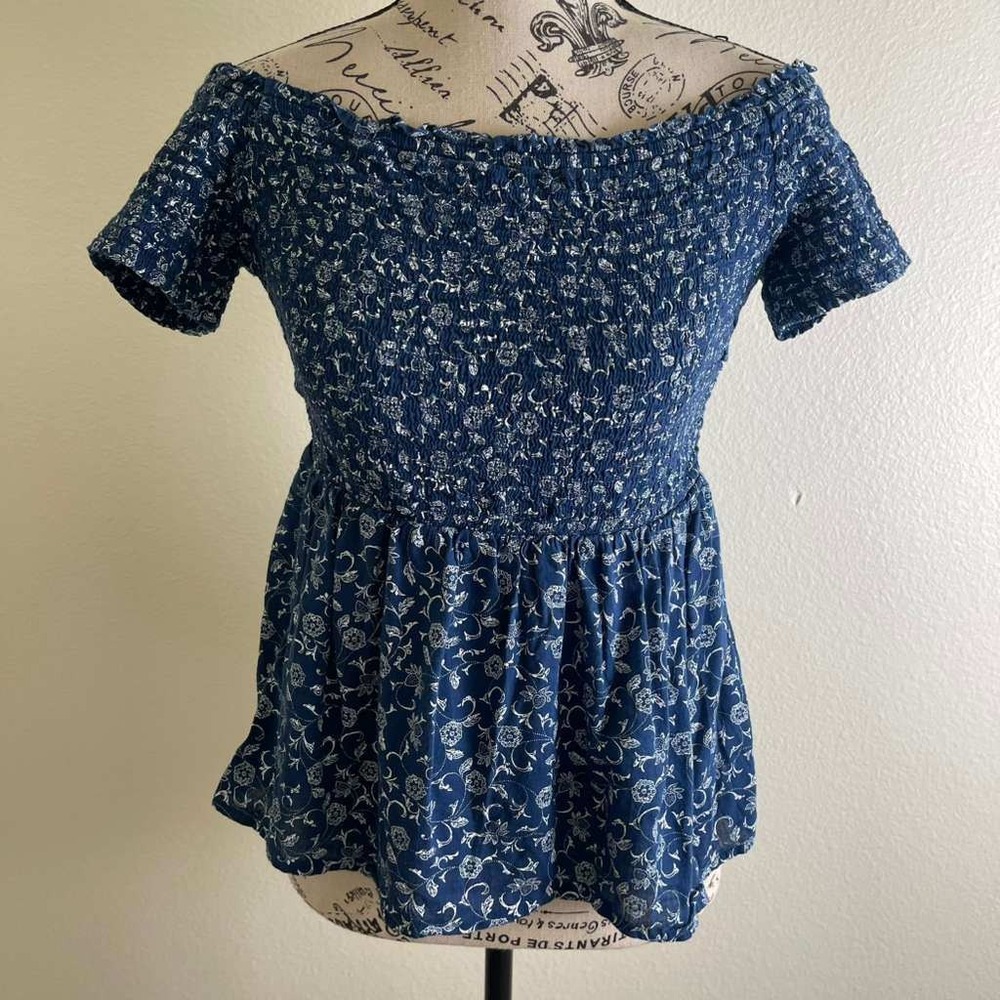 Old Navy Womens S Blue Floral Smocked Off the Shoulder Peplum Top Short Sleeve - Picture 1 of 6
